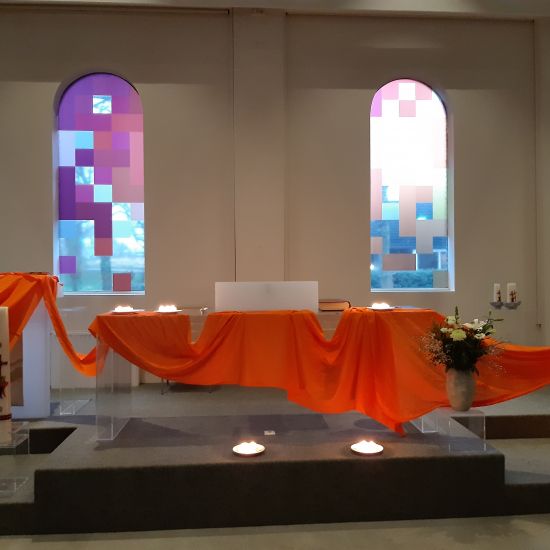 Taizé-viering in De Ringvaartkerk met jongerenkoor Anthem